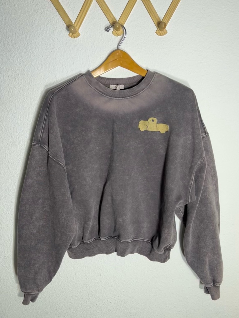 FULL TILT • sweatshirt